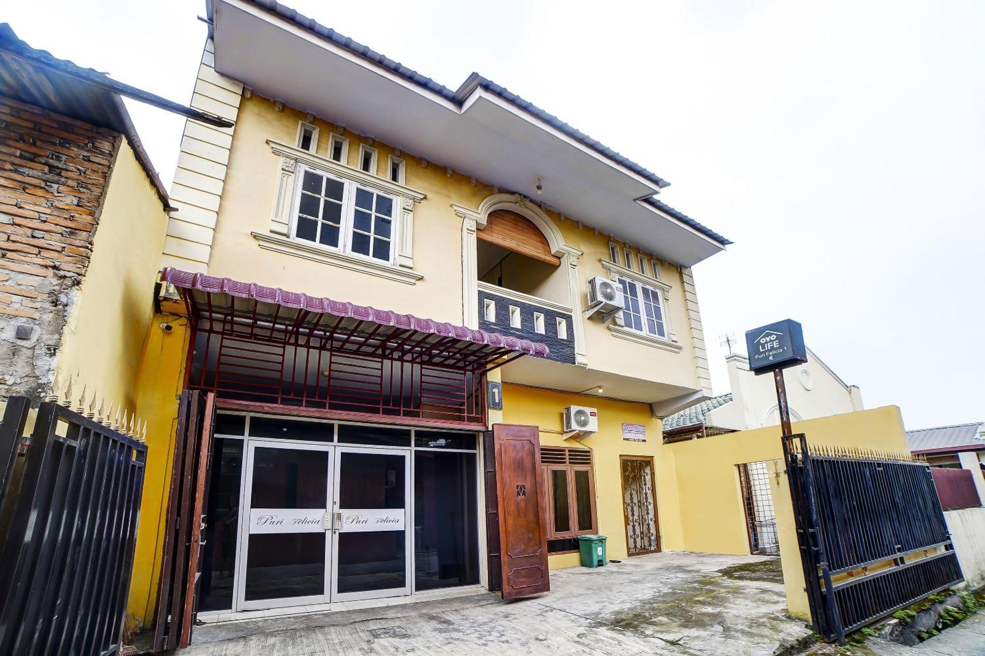 Oyo 91199 Felicia Homestay Medan Zewnętrze zdjęcie