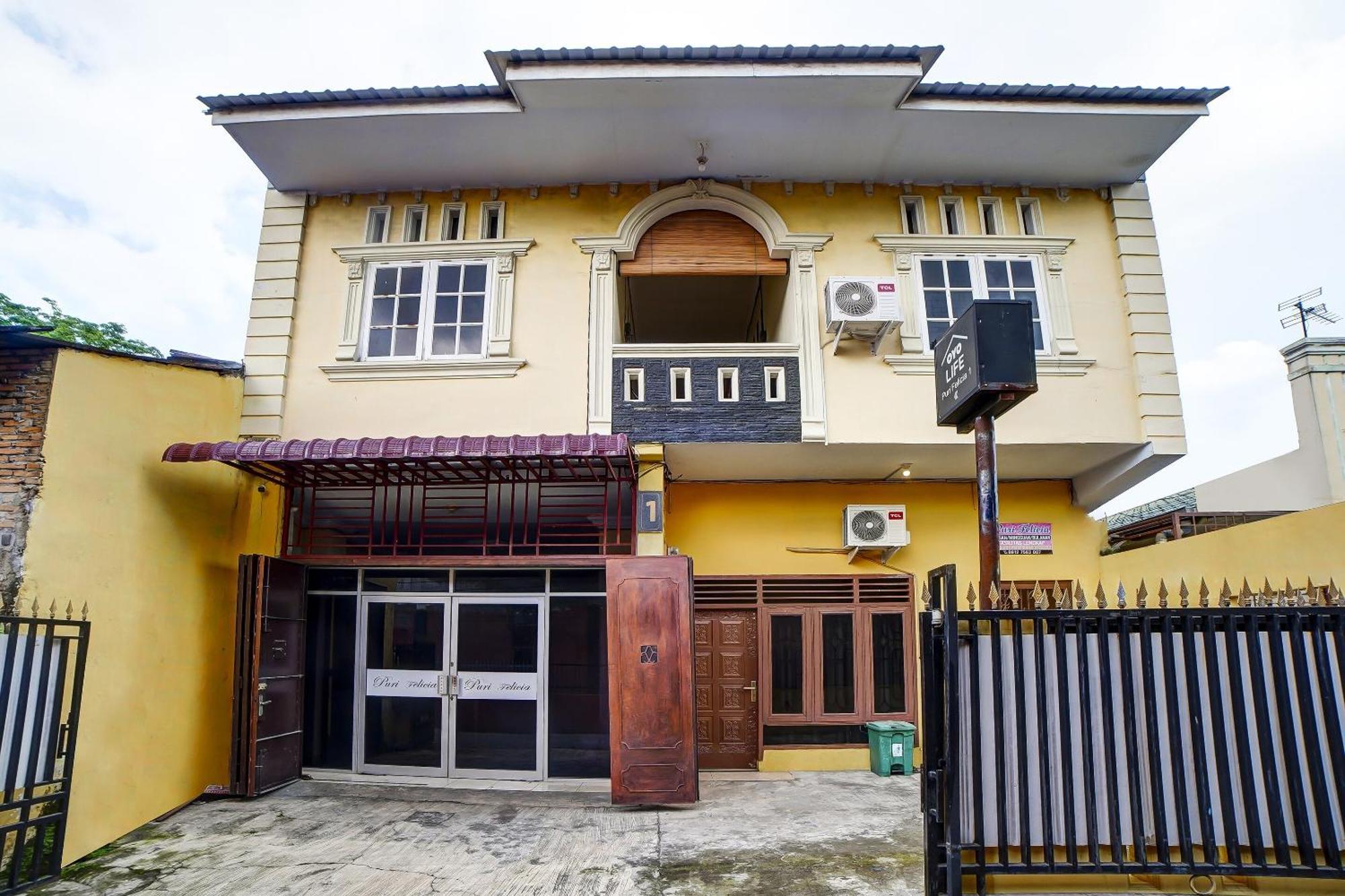 Oyo 91199 Felicia Homestay Medan Zewnętrze zdjęcie